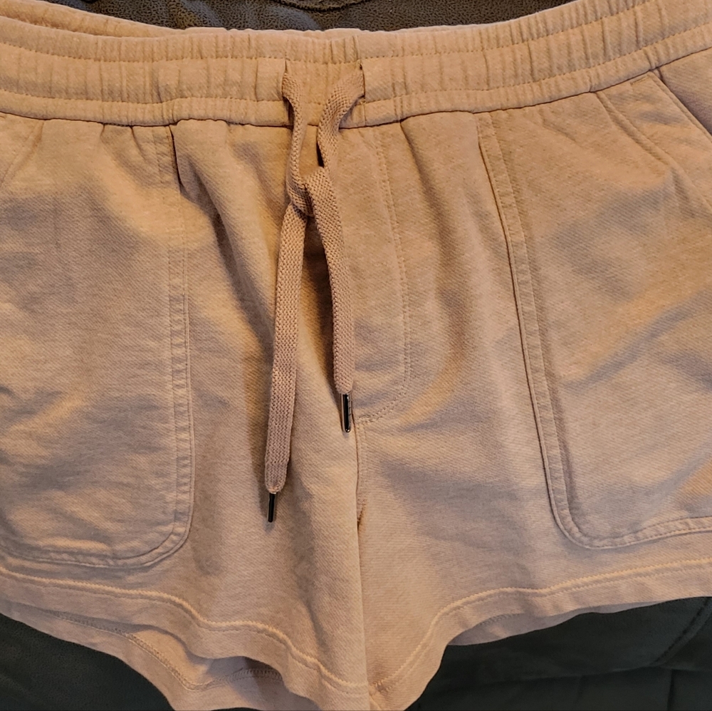 NWT!! Athleta Farallon Heather's Shorts